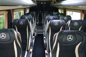 Mercedes Sprinter Innenansicht Buskontakt